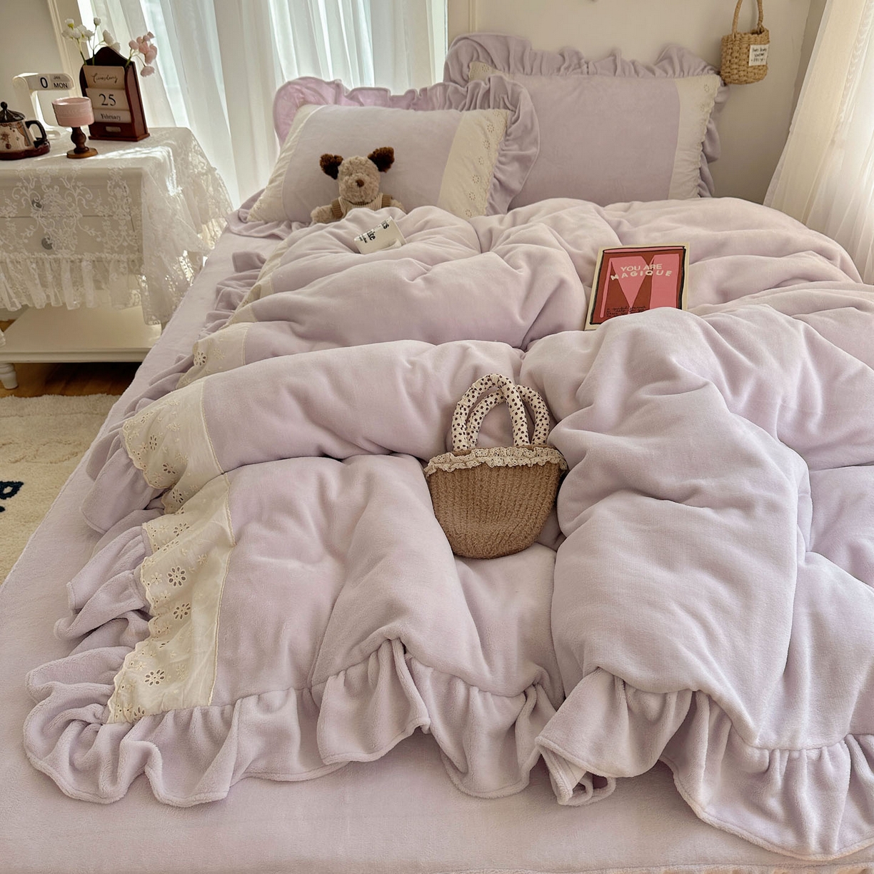 91家纺网 家纺一手货源 找家纺 轻奢坊 2025新款牛奶绒纯色全棉蕾丝大花边四件套-软乎系列 软乎紫