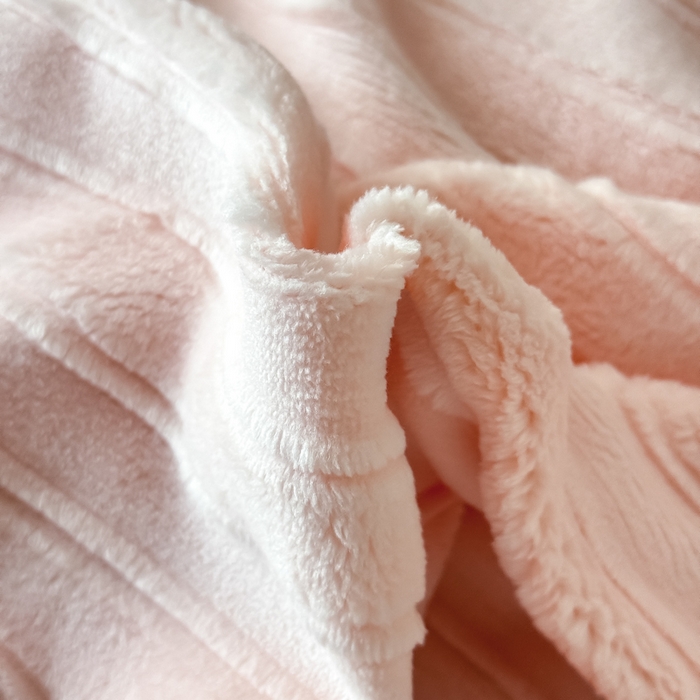 91家纺网 家纺一手货源 找家纺 （总）保罗圣迪奥 2025新款230克牛奶绒压花绣花四件套-沐凡