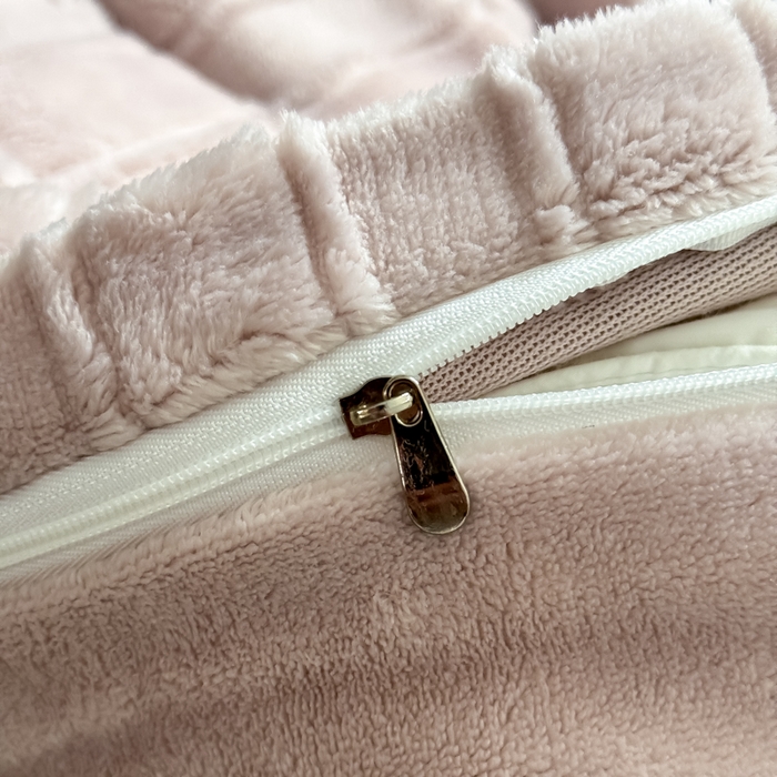 91家纺网 家纺一手货源 找家纺 保罗圣迪奥 2025新款230克牛奶绒压花绣花四件套-沐凡 沐凡-浅棕