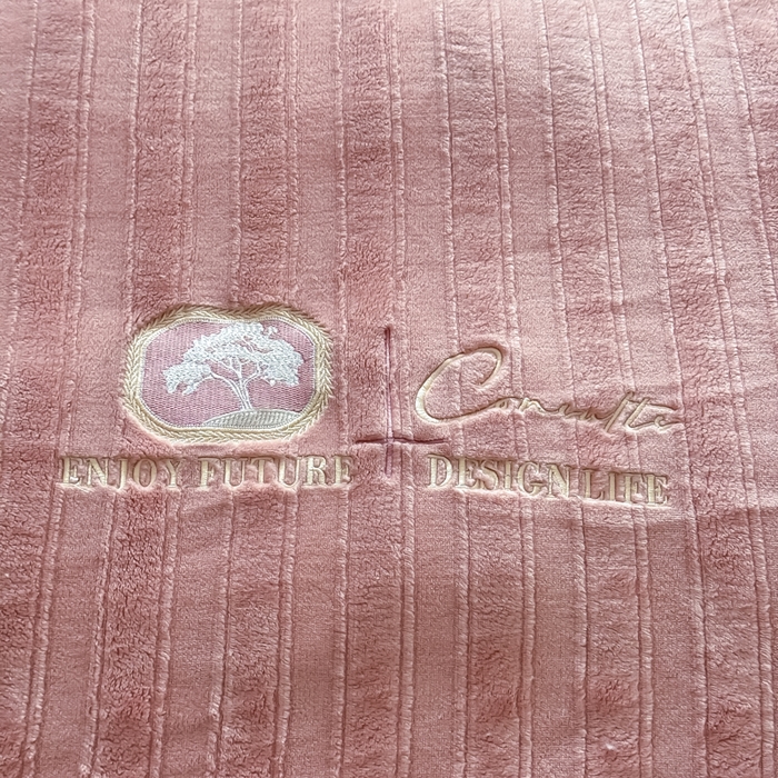 91家纺网 家纺一手货源 找家纺 保罗圣迪奥 2025新款230克牛奶绒压花绣花四件套-沐凡 沐凡-豆沙