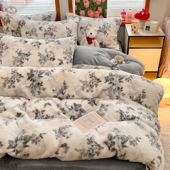 妖妖家纺 2025新款加厚印花兔毛绒保暖四件套 花谷