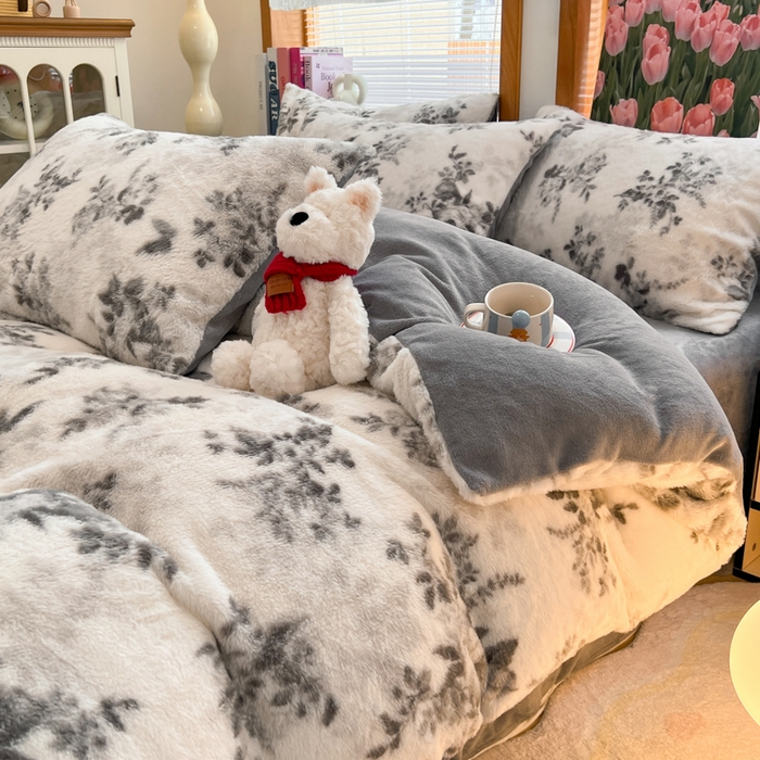 91家纺网 家纺一手货源 找家纺 妖妖家纺 2025新款加厚印花兔毛绒保暖四件套 花谷