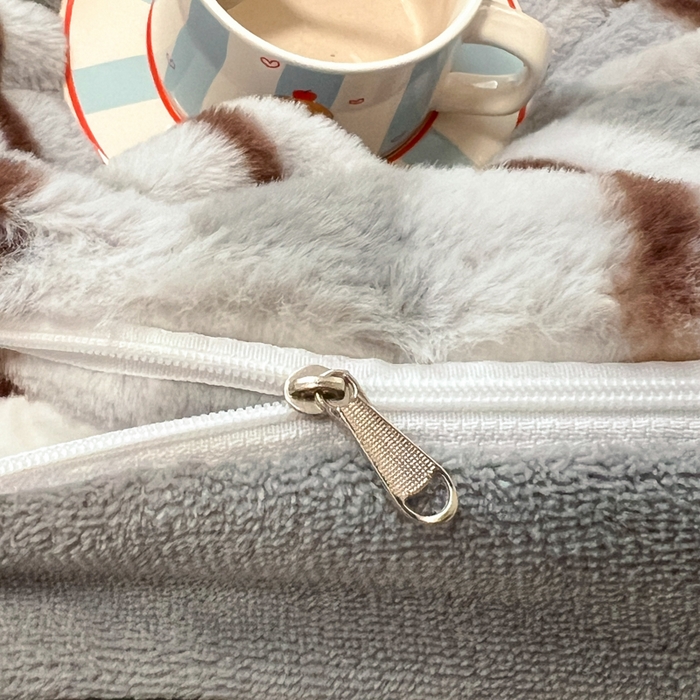 91家纺网 家纺一手货源 找家纺 妖妖家纺 2025新款加厚印花兔毛绒保暖四件套 英伦狗狗