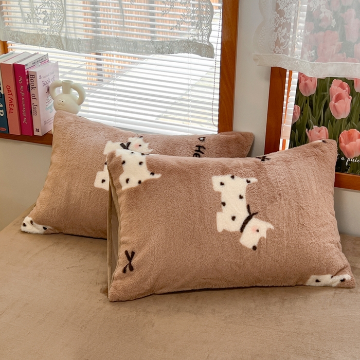 91家纺网 家纺一手货源 找家纺 妖妖家纺 2025新款加厚印花兔毛绒保暖四件套 你好小狗