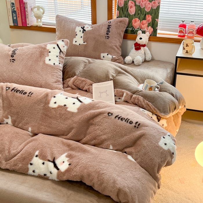 91家纺网 家纺一手货源 找家纺 妖妖家纺 2025新款加厚印花兔毛绒保暖四件套 你好小狗