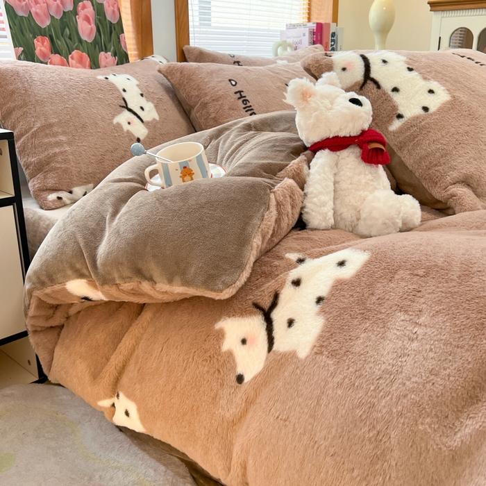 91家纺网 家纺一手货源 找家纺 妖妖家纺 2025新款加厚印花兔毛绒保暖四件套 你好小狗