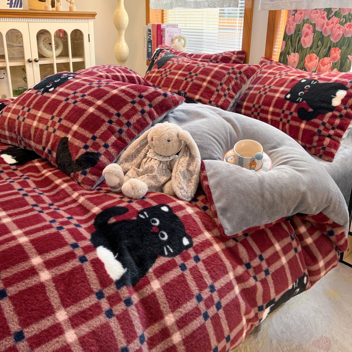 91家纺网 家纺一手货源 找家纺 妖妖家纺 2025新款加厚印花兔毛绒保暖四件套 月下猫舞