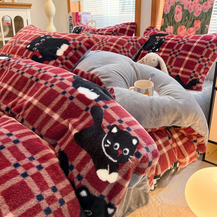 91家纺网 家纺一手货源 找家纺 妖妖家纺 2025新款加厚印花兔毛绒保暖四件套 月下猫舞