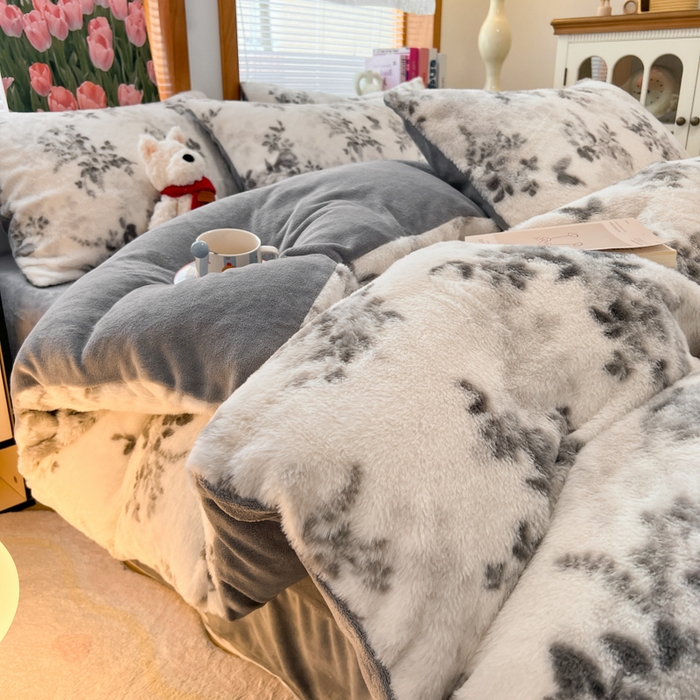 91家纺网 家纺一手货源 找家纺 妖妖家纺 2025新款加厚印花兔毛绒保暖四件套 花谷