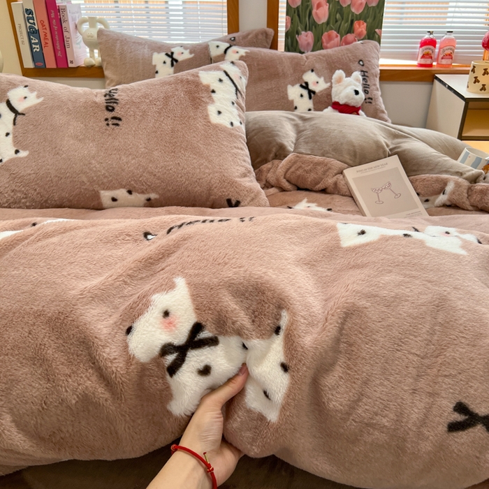 91家纺网 家纺一手货源 找家纺 妖妖家纺 2025新款加厚印花兔毛绒保暖四件套 你好小狗