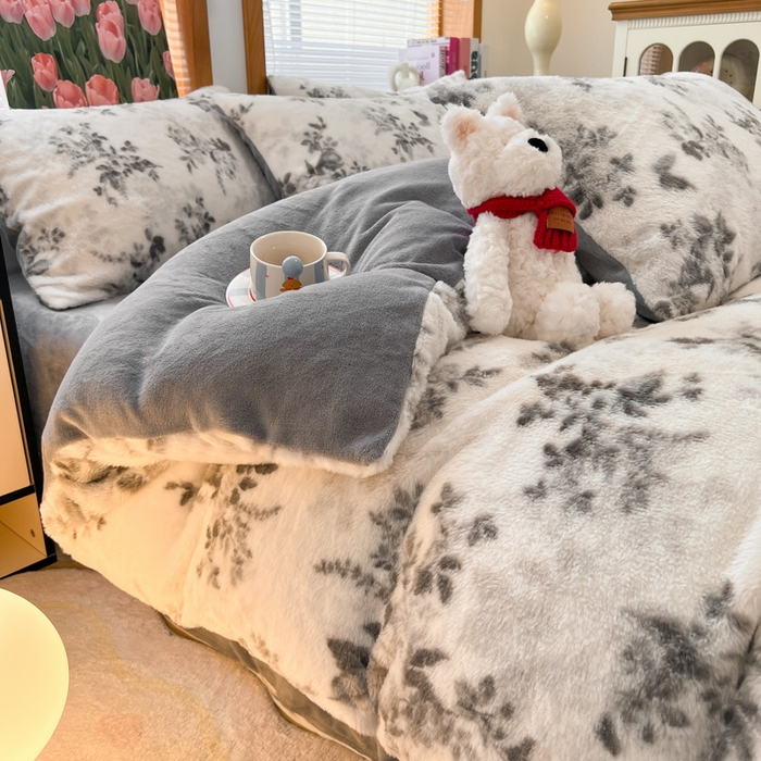 91家纺网 家纺一手货源 找家纺 妖妖家纺 2025新款加厚印花兔毛绒保暖四件套 花谷