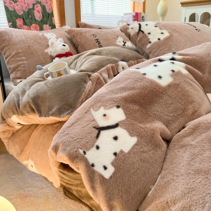 91家纺网 家纺一手货源 找家纺 妖妖家纺 2025新款加厚印花兔毛绒保暖四件套 你好小狗