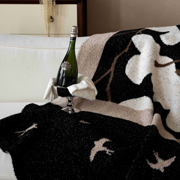 91家纺网 家纺一手货源 找家纺 圆岛家纺 2025新款高品质多功能针织半边绒毛毯毛毯毯子 浮生花