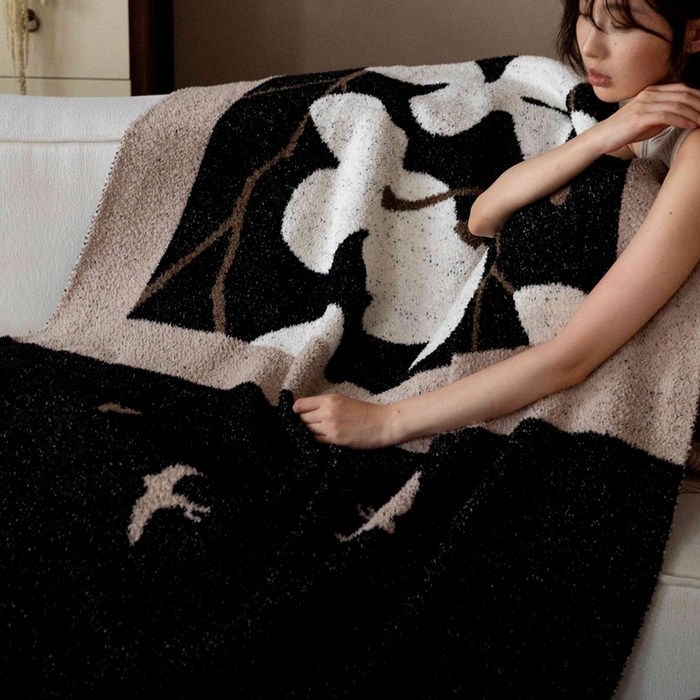 91家纺网 家纺一手货源 找家纺 圆岛家纺 2025新款高品质多功能针织半边绒毛毯毛毯毯子 浮生花