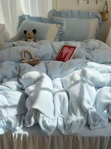 91家纺网 家纺一手货源 找家纺 轻奢坊 2025新款牛奶绒纯色全棉蕾丝大花边四件套-软乎系列 软乎蓝