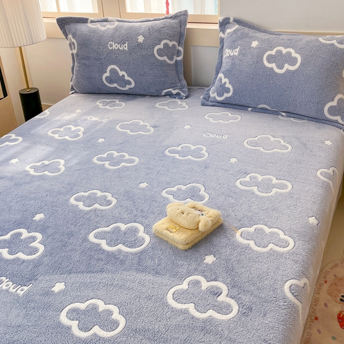 91家纺网 家纺一手货源 找家纺 川悦生活 2025新款高克重雪花绒卡通印花加厚保暖大床单床笠 床笠奶味云朵