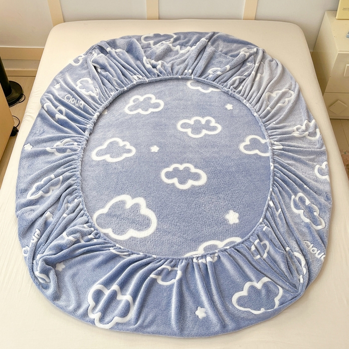 91家纺网 家纺一手货源 找家纺 川悦生活 2025新款高克重雪花绒卡通印花加厚保暖大床单床笠 床笠奶味云朵