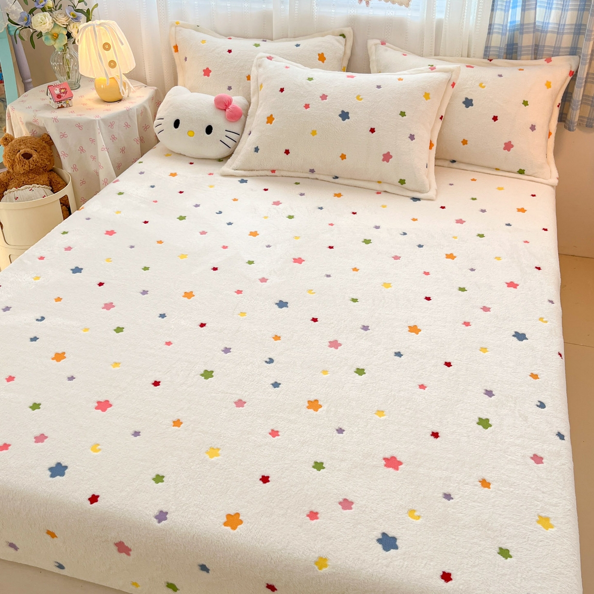 91家纺网 家纺一手货源 找家纺 川悦生活 2025新款高克重雪花绒卡通印花加厚保暖大床单床笠 床笠奶昔星星