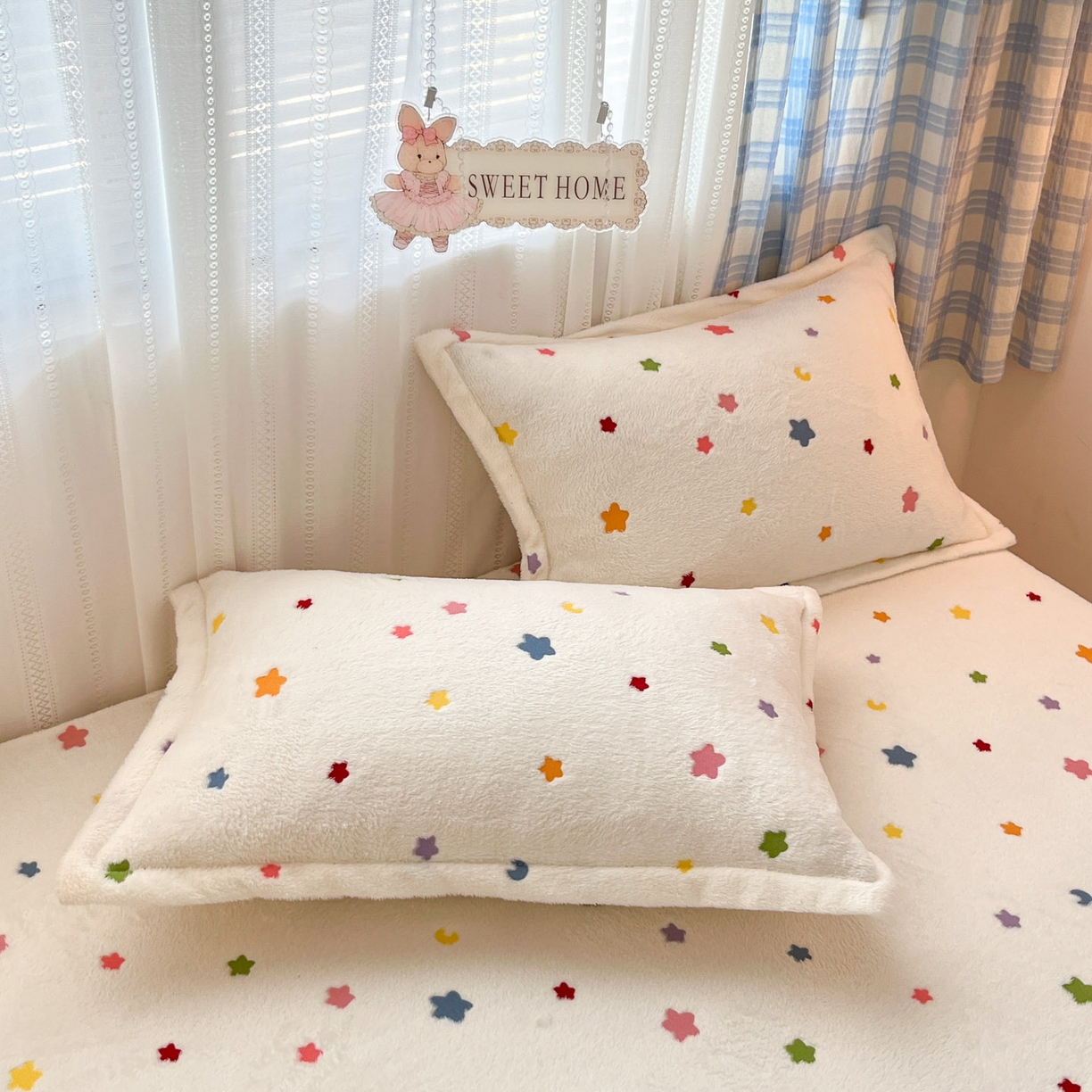 91家纺网 家纺一手货源 找家纺 川悦生活 2025新款高克重雪花绒卡通印花加厚保暖大床单床笠 床笠奶昔星星