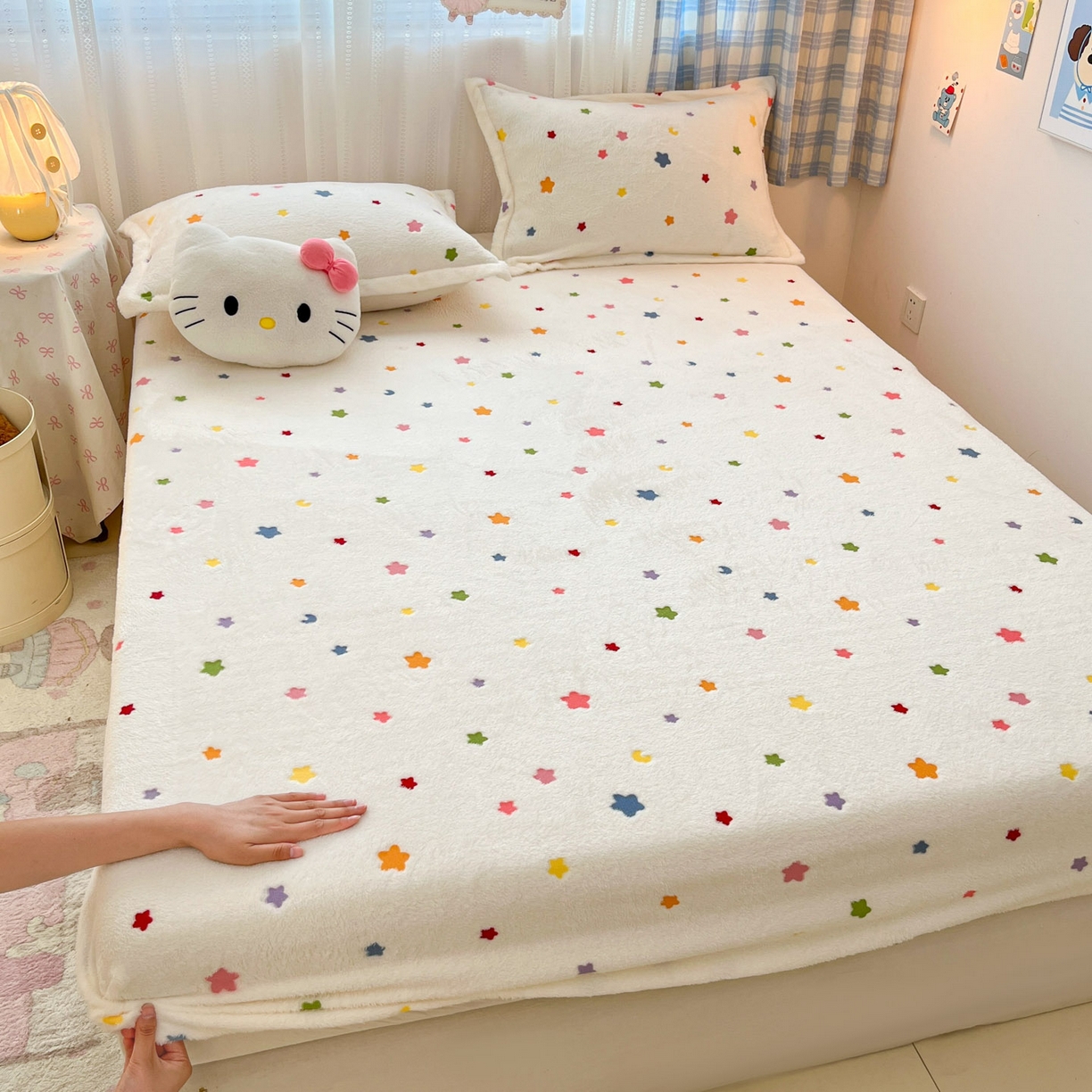 91家纺网 家纺一手货源 找家纺 川悦生活 2025新款高克重雪花绒卡通印花加厚保暖大床单床笠 床笠奶昔星星
