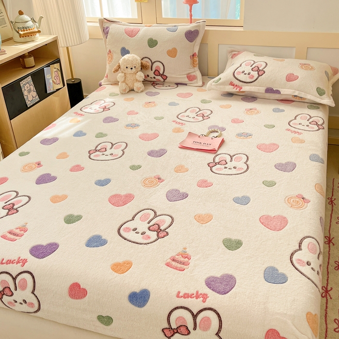 91家纺网 家纺一手货源 找家纺 川悦生活 2025新款高克重雪花绒卡通印花加厚保暖大床单床笠 床笠泡芙小兔