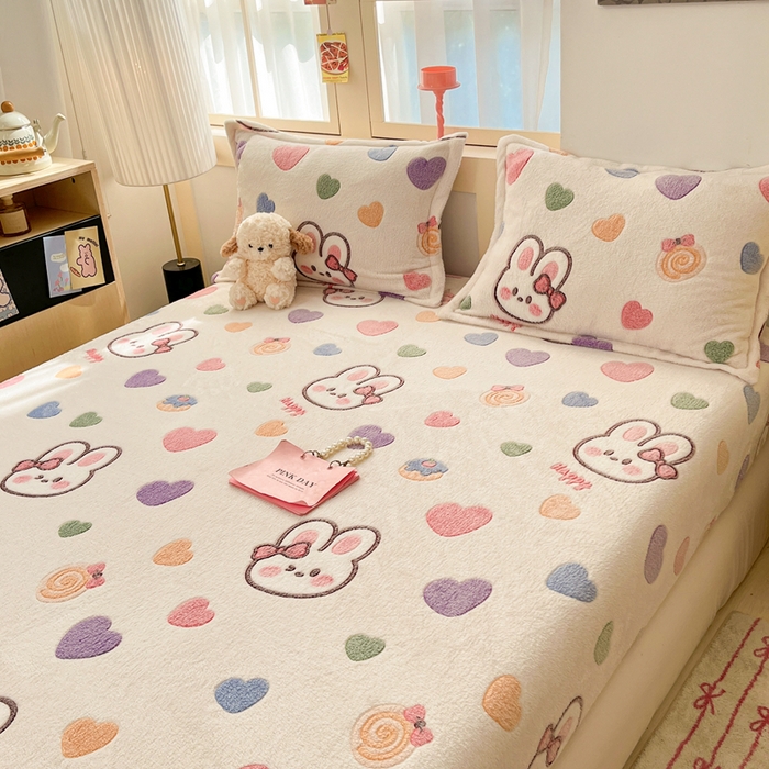 91家纺网 家纺一手货源 找家纺 川悦生活 2025新款高克重雪花绒卡通印花加厚保暖大床单床笠 床笠泡芙小兔