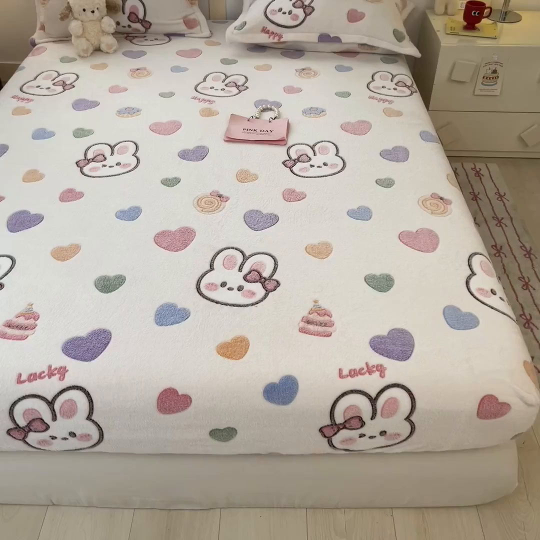 91家纺网 家纺一手货源 找家纺 川悦生活 2025新款高克重雪花绒卡通印花加厚保暖大床单床笠 床笠泡芙小兔