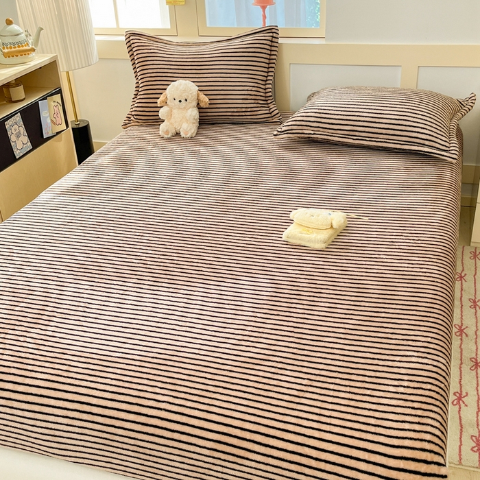 91家纺网 家纺一手货源 找家纺 川悦生活 2025新款高克重雪花绒卡通印花加厚保暖大床单床笠 床笠秋语-茶咖