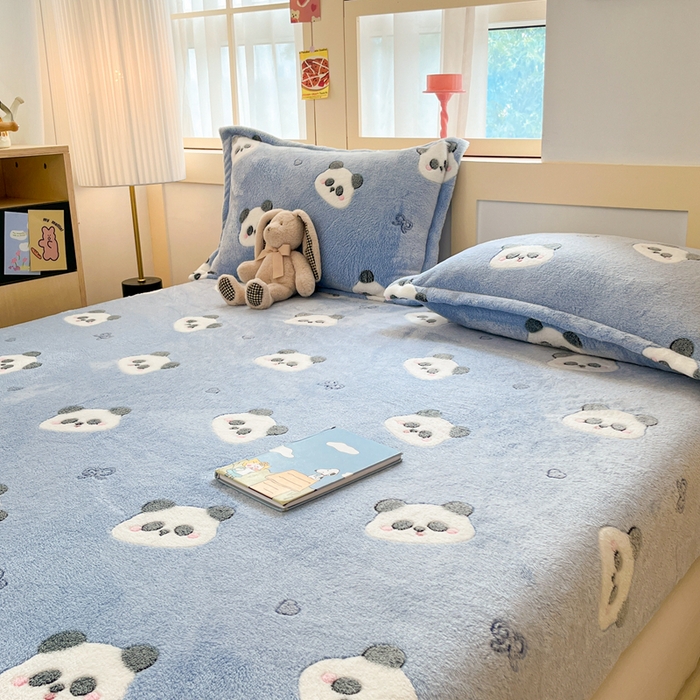 91家纺网 家纺一手货源 找家纺 川悦生活 2025新款高克重雪花绒卡通印花加厚保暖大床单床笠 床笠塔丽小熊猫