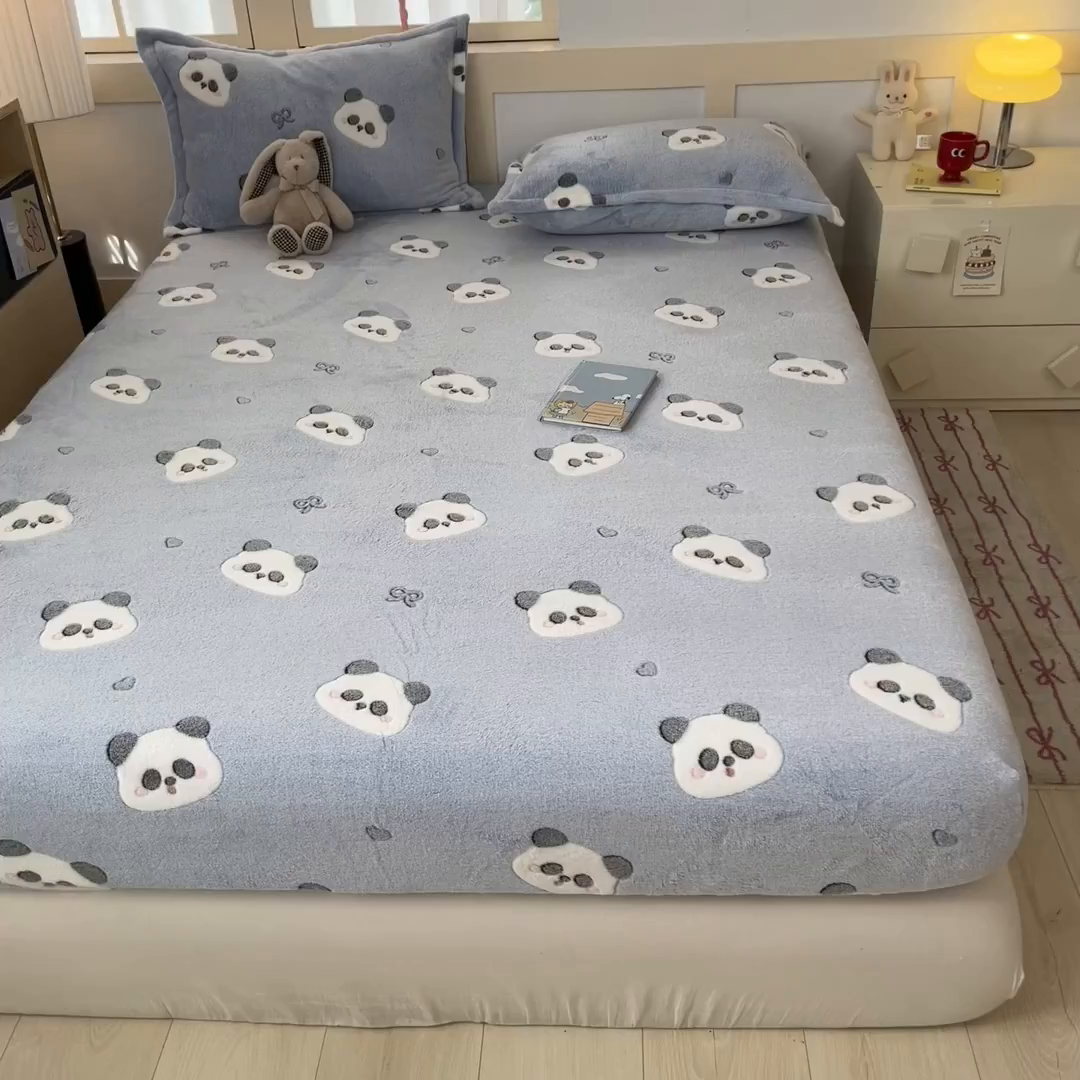 91家纺网 家纺一手货源 找家纺 川悦生活 2025新款高克重雪花绒卡通印花加厚保暖大床单床笠 床笠塔丽小熊猫