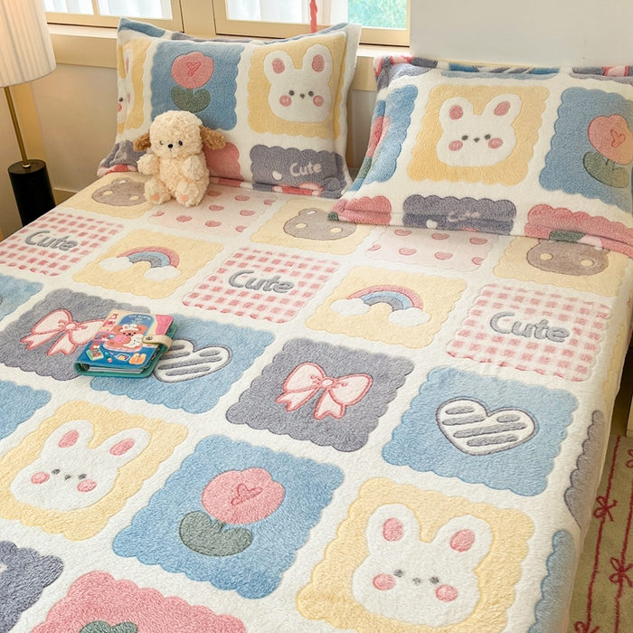 91家纺网 家纺一手货源 找家纺 川悦生活 2025新款高克重雪花绒卡通印花加厚保暖大床单床笠 床笠甜蜜日常粉