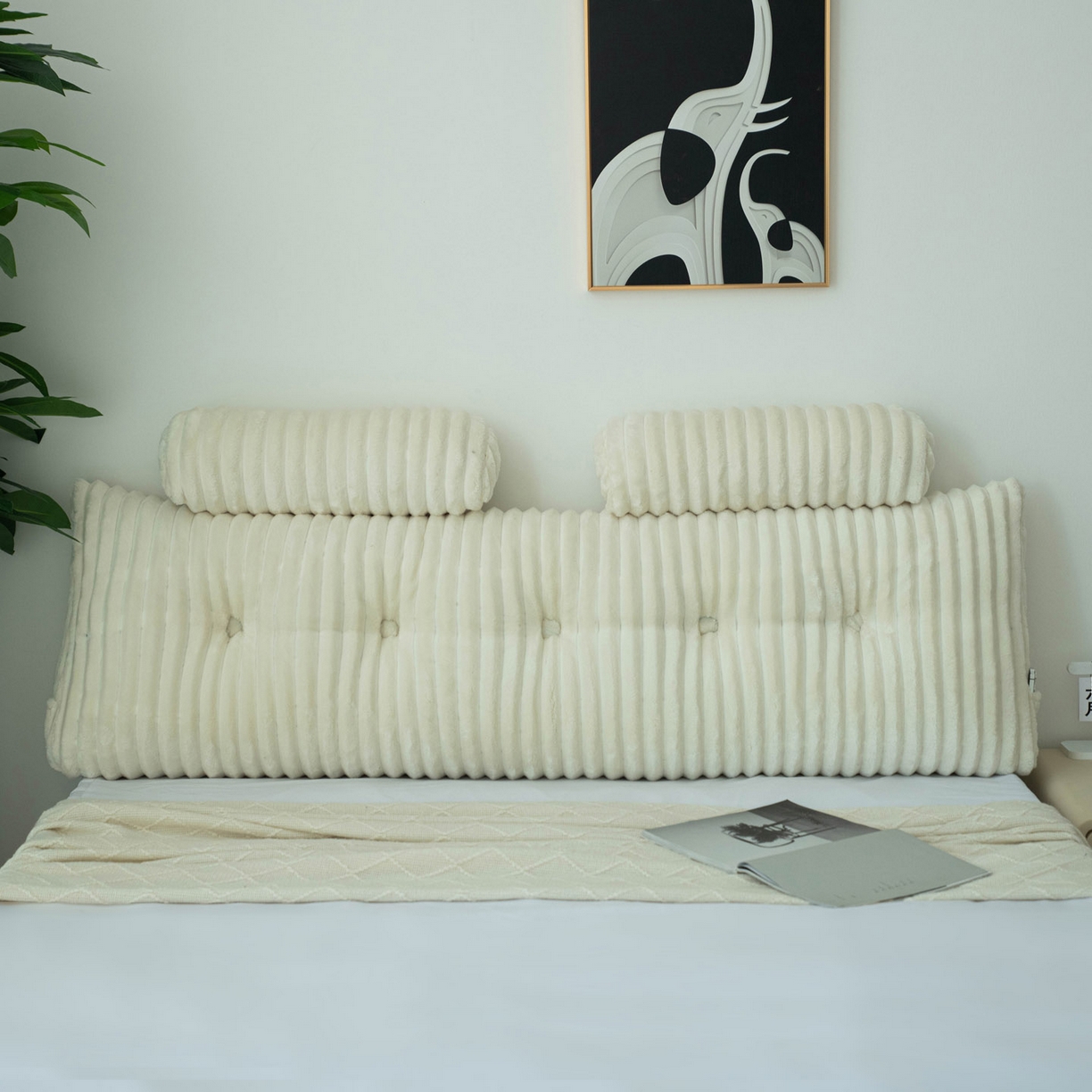 91家纺网 家纺一手货源 找家纺 （总）美达人 2025新款兔绒抽条三角靠垫加枕头