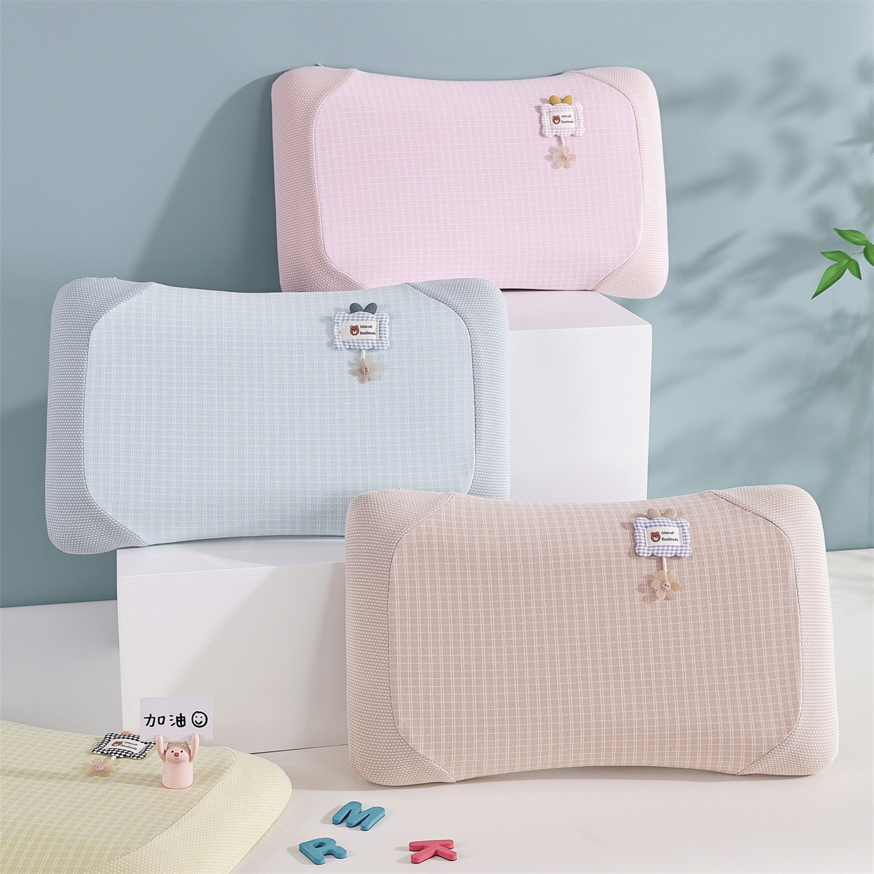 （总）蔻眠 方格暖绒拼接礼物熊儿童记忆枕护颈枕芯学生枕头
