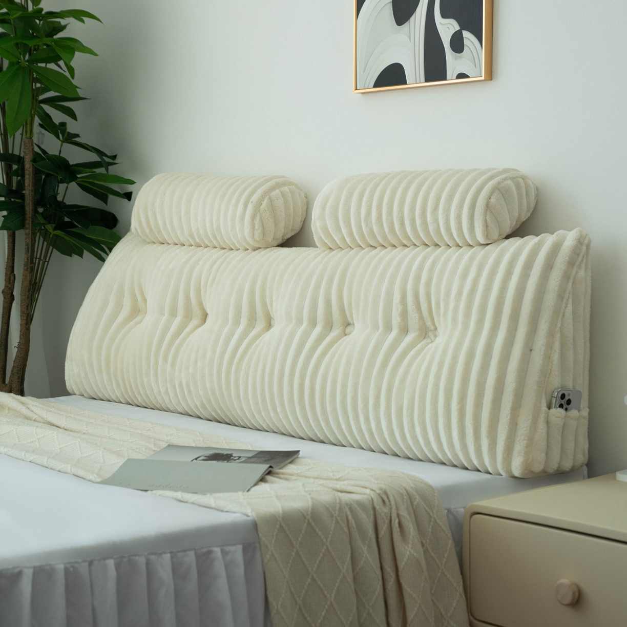 91家纺网 家纺一手货源 找家纺 美达人 2025新款兔绒抽条三角靠垫加枕头 Ziyu-兔绒-米白