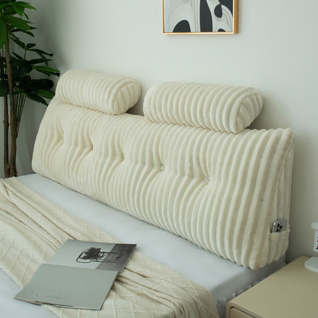 91家纺网 家纺一手货源 找家纺 美达人 2025新款兔绒抽条三角靠垫加枕头 Ziyu-兔绒-米白