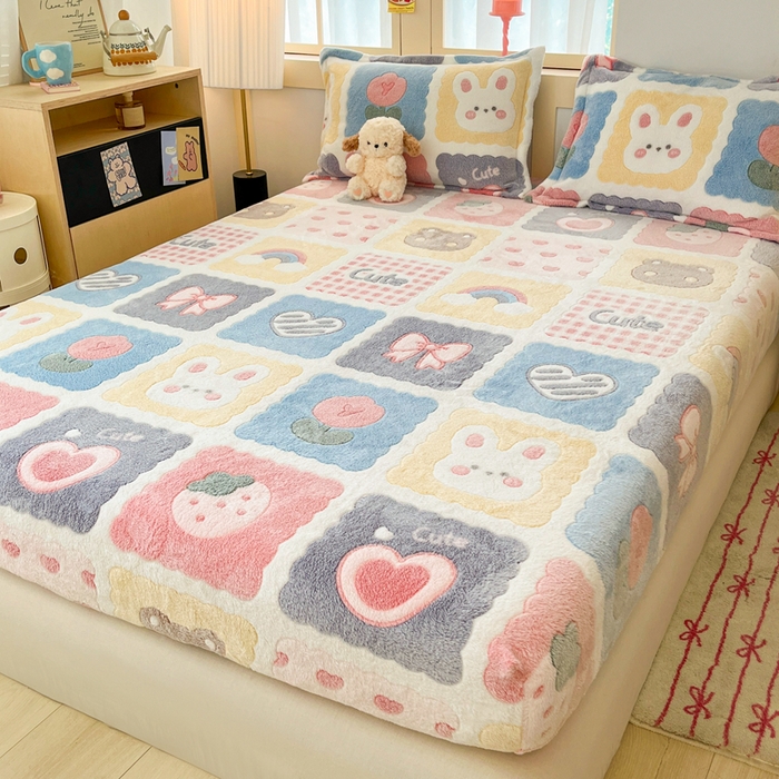 91家纺网 家纺一手货源 找家纺 川悦生活 2025新款高克重雪花绒卡通印花加厚保暖大床单床笠 床笠甜蜜日常粉