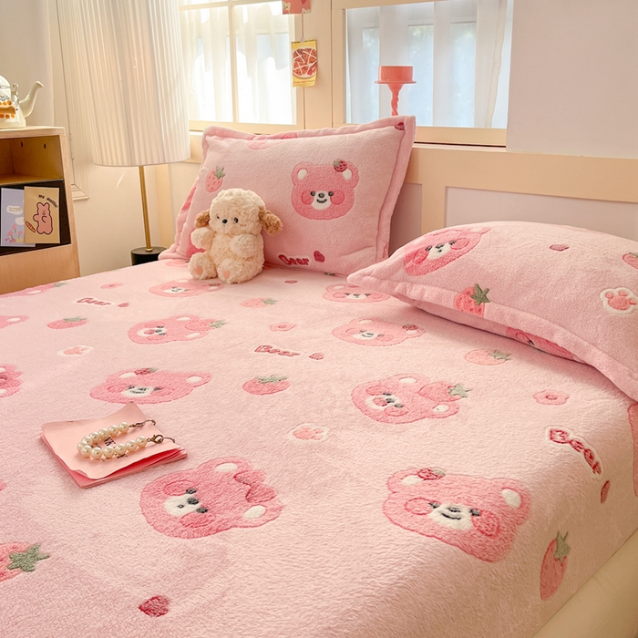 91家纺网 家纺一手货源 找家纺 川悦生活 2025新款高克重雪花绒卡通印花加厚保暖大床单床笠 床笠甜系粉熊
