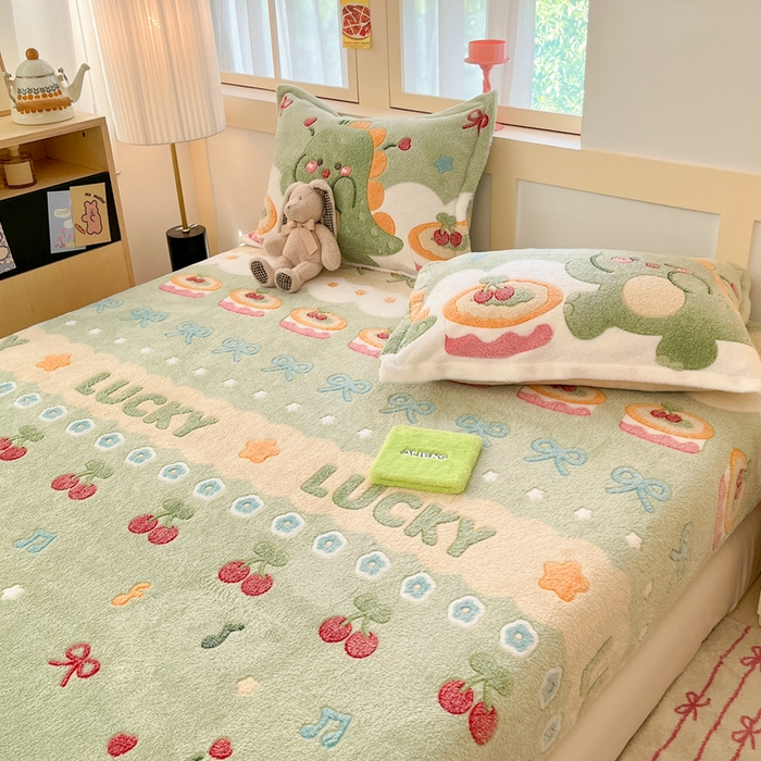 91家纺网 家纺一手货源 找家纺 川悦生活 2025新款高克重雪花绒卡通印花加厚保暖大床单床笠 床笠甜系龙龙