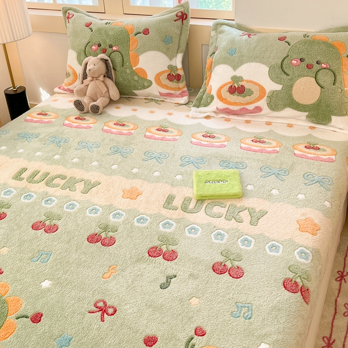 91家纺网 家纺一手货源 找家纺 川悦生活 2025新款高克重雪花绒卡通印花加厚保暖大床单床笠 床笠甜系龙龙