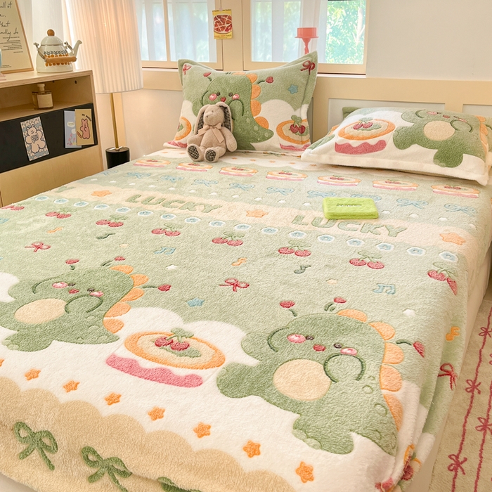 91家纺网 家纺一手货源 找家纺 川悦生活 2025新款高克重雪花绒卡通印花加厚保暖大床单床笠 床笠甜系龙龙