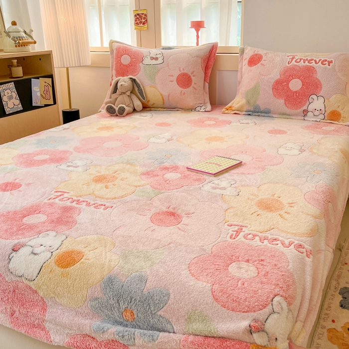 91家纺网 家纺一手货源 找家纺 川悦生活 2025新款高克重雪花绒卡通印花加厚保暖大床单床笠 床笠甜心花田