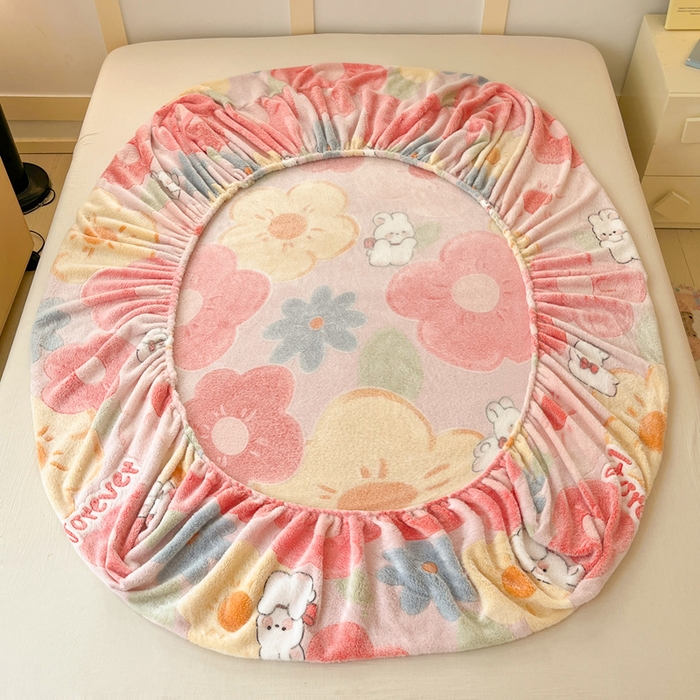 91家纺网 家纺一手货源 找家纺 川悦生活 2025新款高克重雪花绒卡通印花加厚保暖大床单床笠 床笠甜心花田