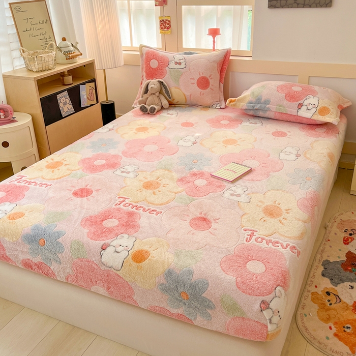 91家纺网 家纺一手货源 找家纺 川悦生活 2025新款高克重雪花绒卡通印花加厚保暖大床单床笠 床笠甜心花田
