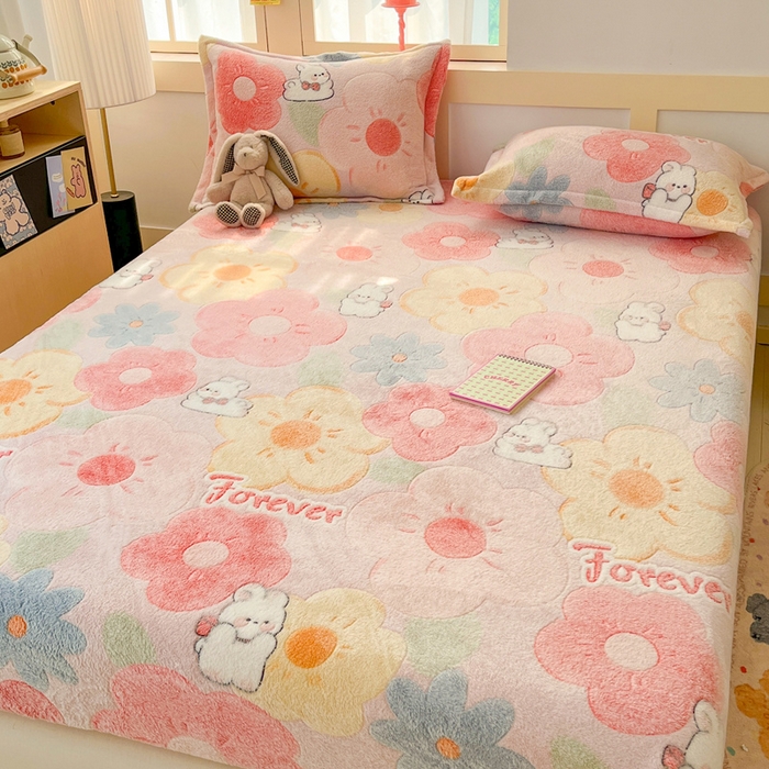 91家纺网 家纺一手货源 找家纺 川悦生活 2025新款高克重雪花绒卡通印花加厚保暖大床单床笠 床笠甜心花田