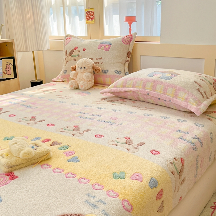 91家纺网 家纺一手货源 找家纺 川悦生活 2025新款高克重雪花绒卡通印花加厚保暖大床单床笠 床笠小狗物语