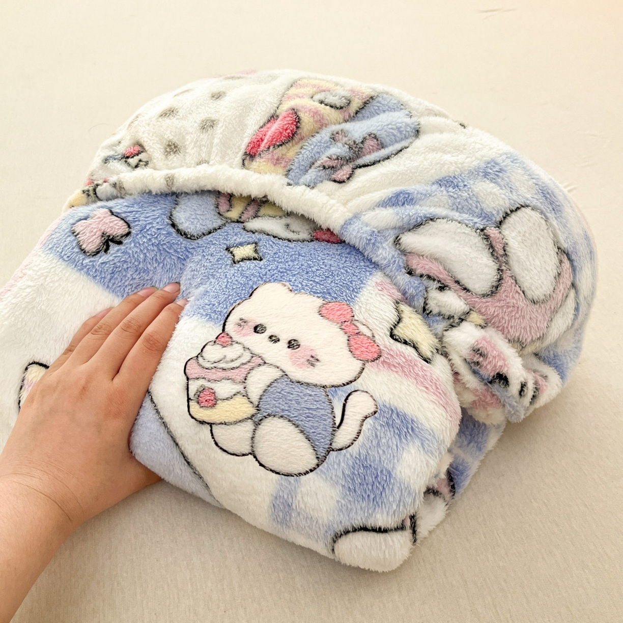 91家纺网 家纺一手货源 找家纺 川悦生活 2025新款高克重雪花绒卡通印花加厚保暖大床单床笠 床笠小喵甜心