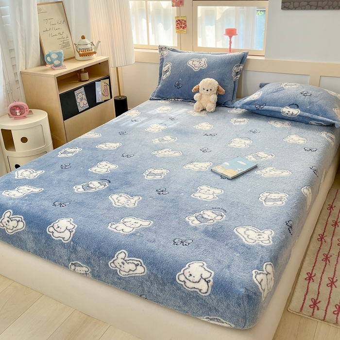 91家纺网 家纺一手货源 找家纺 川悦生活 2025新款高克重雪花绒卡通印花加厚保暖大床单床笠 床笠小雪狗