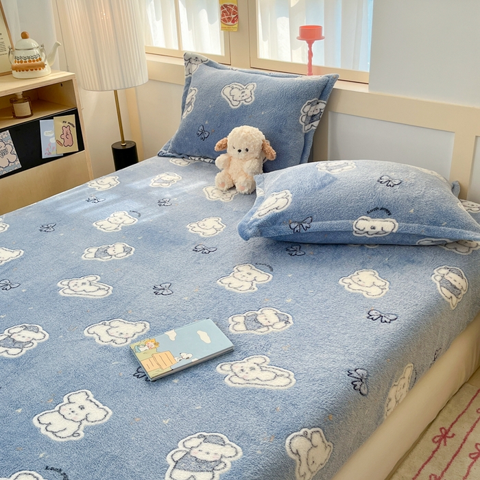91家纺网 家纺一手货源 找家纺 川悦生活 2025新款高克重雪花绒卡通印花加厚保暖大床单床笠 床笠小雪狗