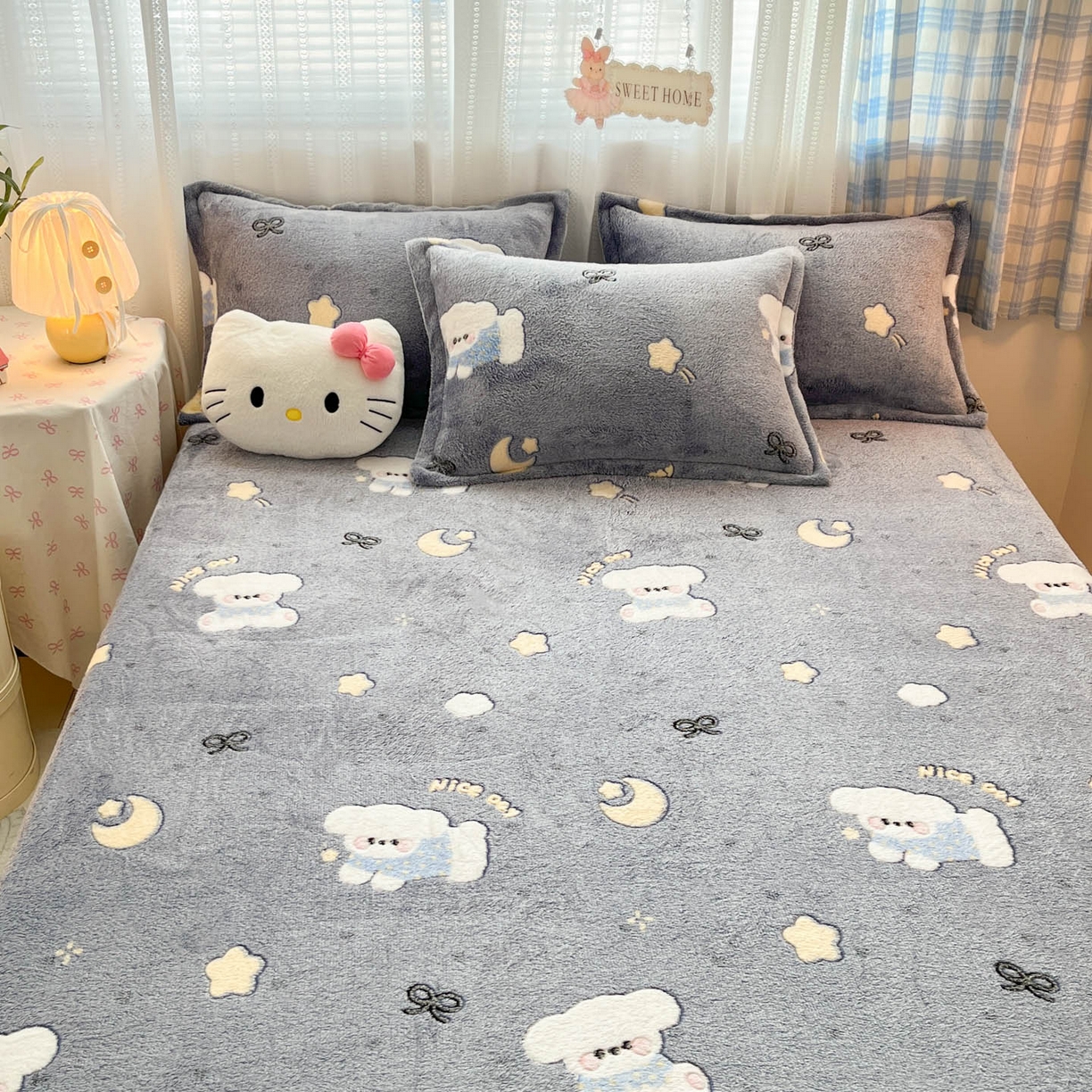 91家纺网 家纺一手货源 找家纺 川悦生活 2025新款高克重雪花绒卡通印花加厚保暖大床单床笠 床笠星月小狗-灰