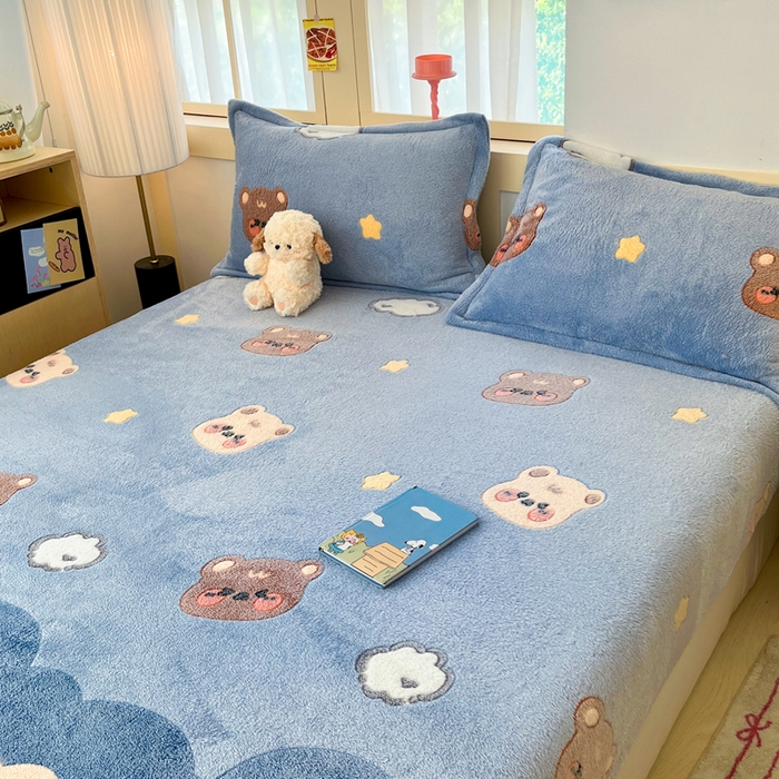 91家纺网 家纺一手货源 找家纺 川悦生活 2025新款高克重雪花绒卡通印花加厚保暖大床单床笠 床笠熊小巴